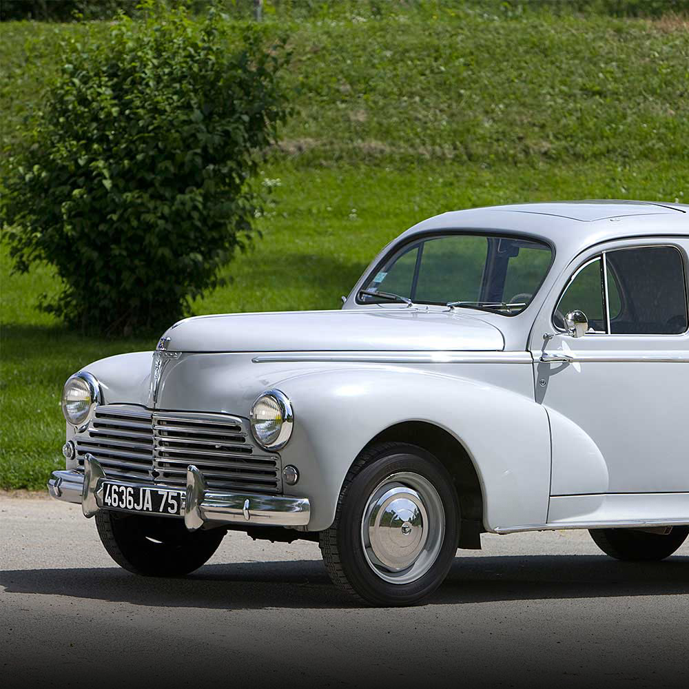 image of Peugeot 203